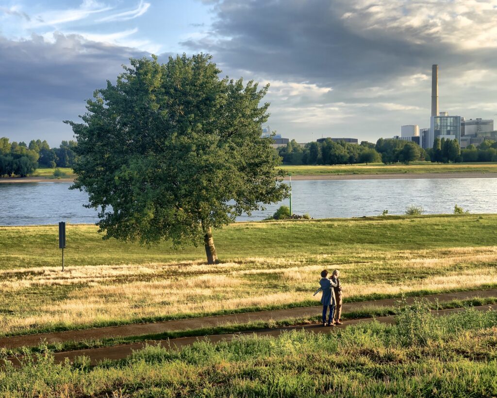 Düsseldorf: Linkes Rheinufer